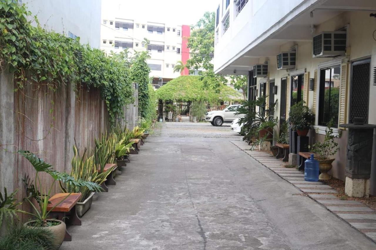 Reddoorz Near Colgante Bridge Naga City Naga (Camarines Sur) Exterior foto